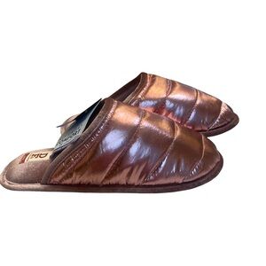 NWT DF by Dearfoams Rose Gold Quilted Puffer Slippers
